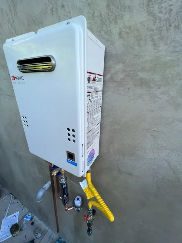 Tankless water heater installation for Wapato homes